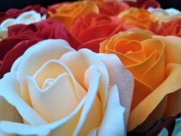 Kwiaty Mydlane Flower Box bukiet LUX 16 róż