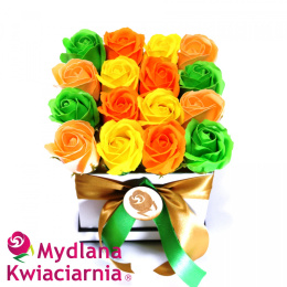 Bukiet Mydlany FENIKS flower box z kokardą