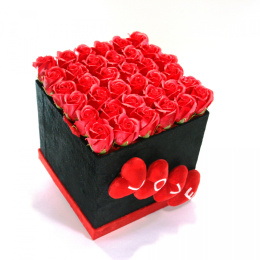Bukiet mydlany Flower Box Wyznanie Miłości – 36 róż