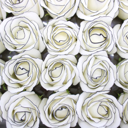 Kwiat mydlany główka - róża biała z czarną obwódką 50 sztuk