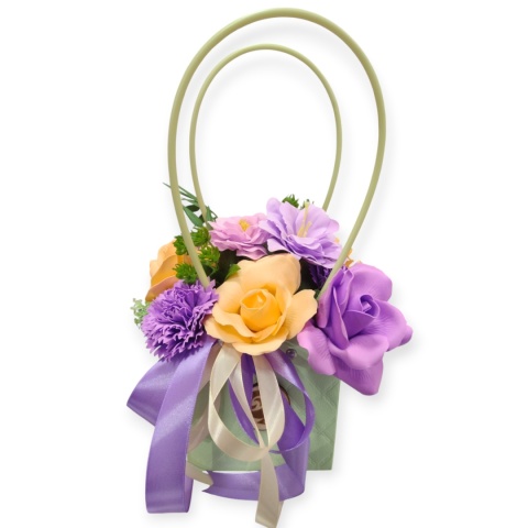 Bukiet mydlany w dekoracyjnej torebce